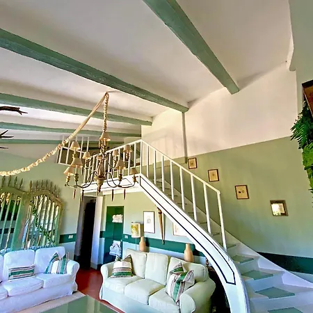 Rignana Chianti Estate, Pool, Tennis,cook Farm stay *