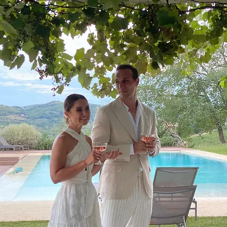 Rignana Chianti Estate, Pool, Tennis,cook Farm stay *